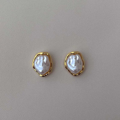 18 Karat vergoldete Perlenohrringe