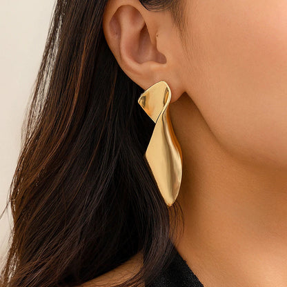 18 Karat Gold vergoldete Ohrringe im Vintage-Stil