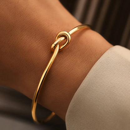 18-Karat Gold Vergoldetes Knotenarmband