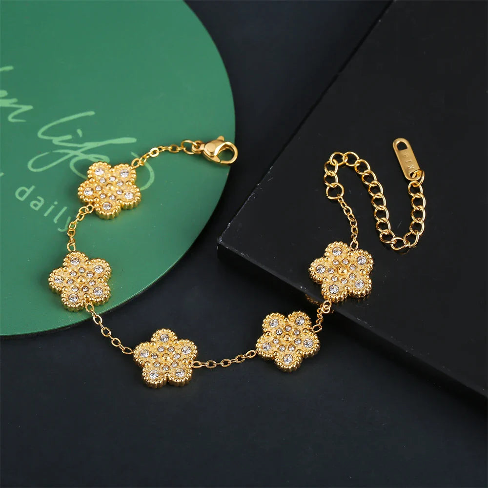 18 Karat Gold Vergoldetes Schmuckset mit Blumenmotiv