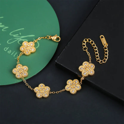 18 Karat Gold Vergoldetes Schmuckset mit Blumenmotiv