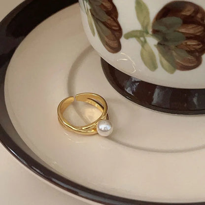 18-Karat Gold Vergoldeter Eleganter Perlenring