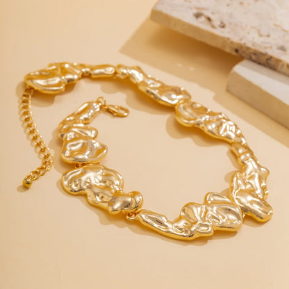 Schwere Kette mit 18 Karat Goldauflage