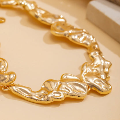 Schwere Kette mit 18 Karat Goldauflage